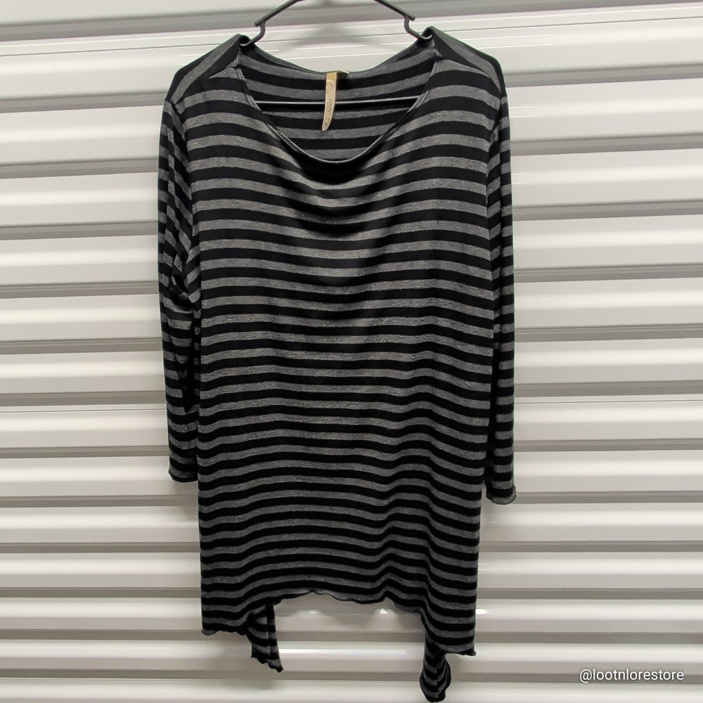 Comfy USA Women's XL Striped Tunic Top Black Gray Long Sleeve Knit Made in USA